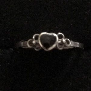 .925 sterling silver onyx heart ring